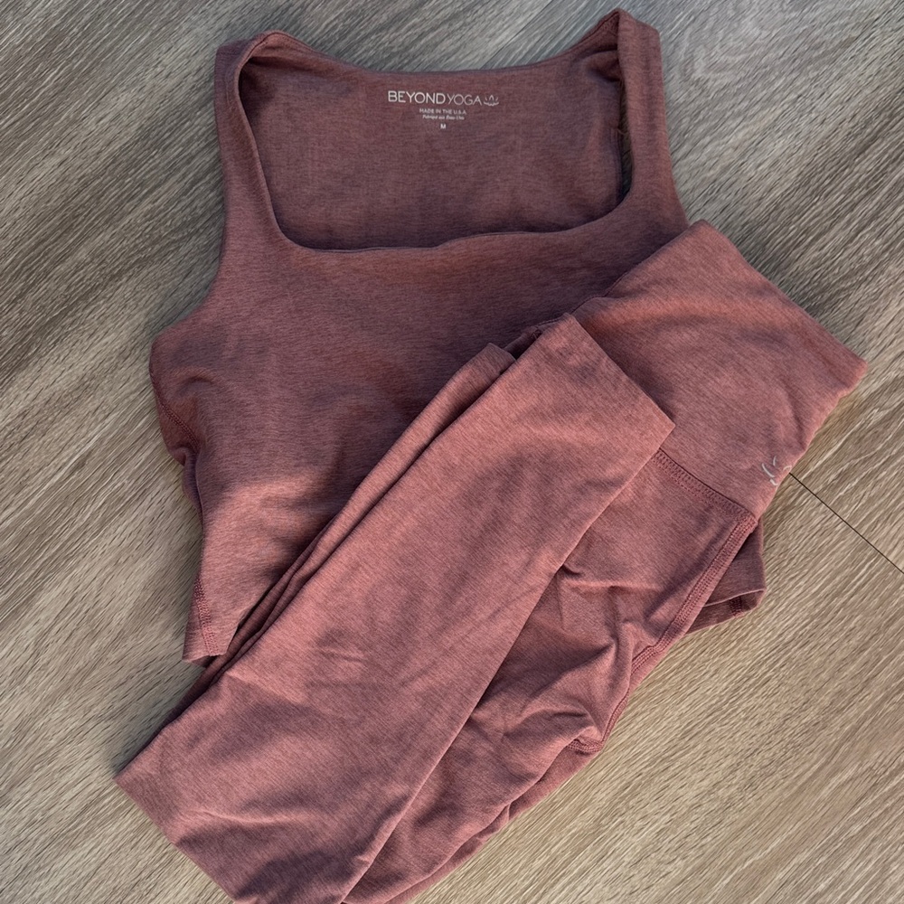 Beyond Yoga Dusty Rose Tank and Leggings Set